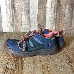 Keen Kids Navy Blue and Coral Trail Shoes